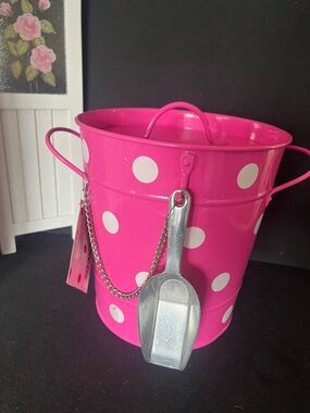 Hot Pink Polka Dot Ice Bucket with scoop
